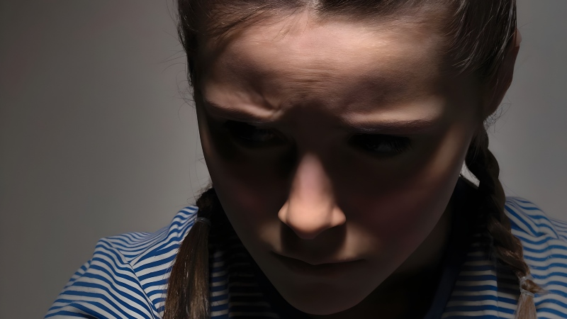 چه زمانی مراجعه به روانشناس کودک ضروری است؟