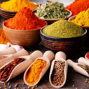 ۴ فایده شگفت انگیز ادویه ها برای سلامتی؛ از کنترل قند خون تا افزایش چربی سوزی
