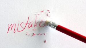 آیا اشتباه کردن همیشه نشانه تفکر غلط است؟ رابطه ذهن باز، شک گرایی و تصمیم گیری درست