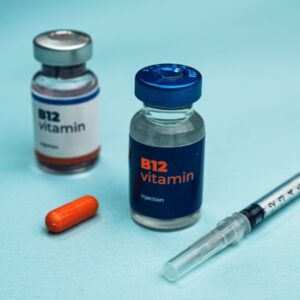 آیا ویتامین B12 باعث سرطان می شود؟ بررسی ارتباط ویتامین B12 با خطر سرطان